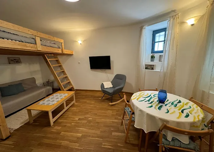 Little Swan Apartman